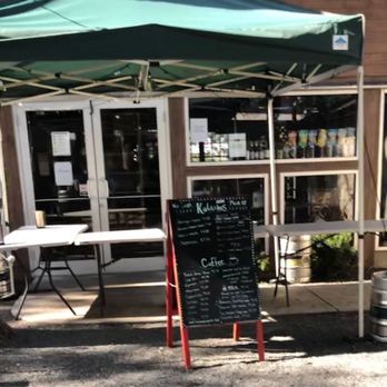 Batch - Craft Beer and Kolaches - Order area on back patio - Beer Bar Near Me - Austin, Texas