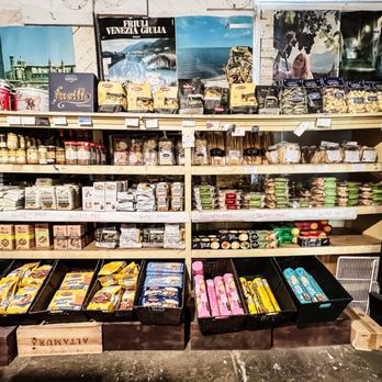 Napa Valley Olive Oil - Italian Crackers and snacks - Olive Oil Near Me - St. Helena, California Napa Valley Olive Oil - Italian Crackers and snacks - Olive Oil Near Me - St. Helena, California