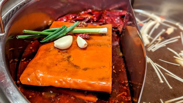 Da Long Yi Hot Pot by null