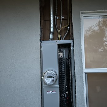 AVG Electric - 200 AMP SOLAR READY - Electricians Near Me AVG Electric - 200 AMP SOLAR READY - Electricians Near Me