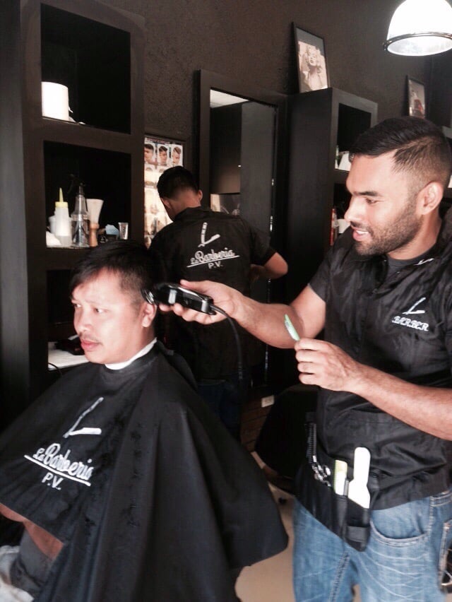 LA BARBERIA PV Updated August 2024 11 Photos & 10 Reviews Calle