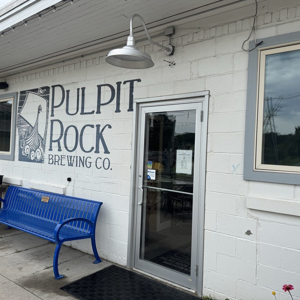 Pulpit Rock Brewing - Breweries Near Me - Decorah, Iowa