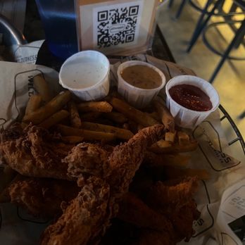 Arizona Wilderness Brewing - Chicken Fingers and Fries - Breweries Near Me - Gilbert, Arizona
