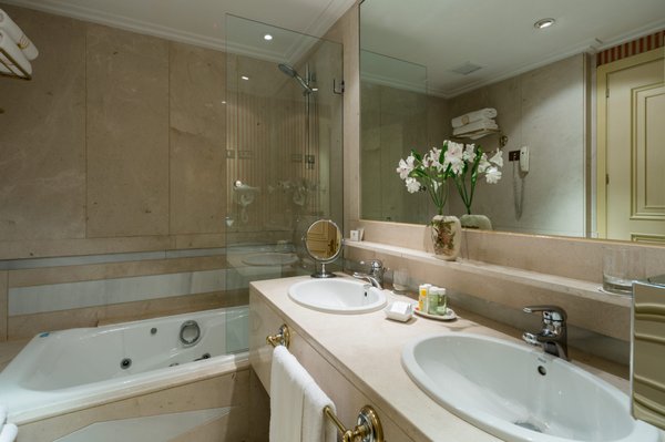 Relais & Chateaux Hotel Orfila by null