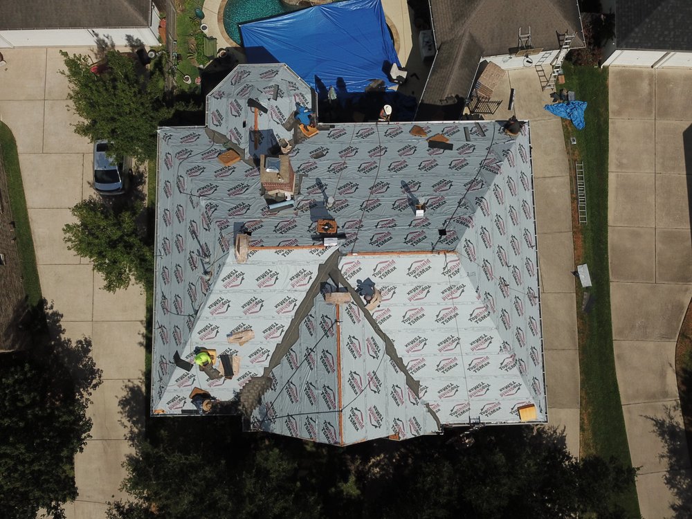 Slide of Lone Star Roof Solutions