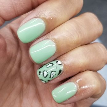 Blossom Nails Spa - Nail Salons Near Me - Chicago, Illinois