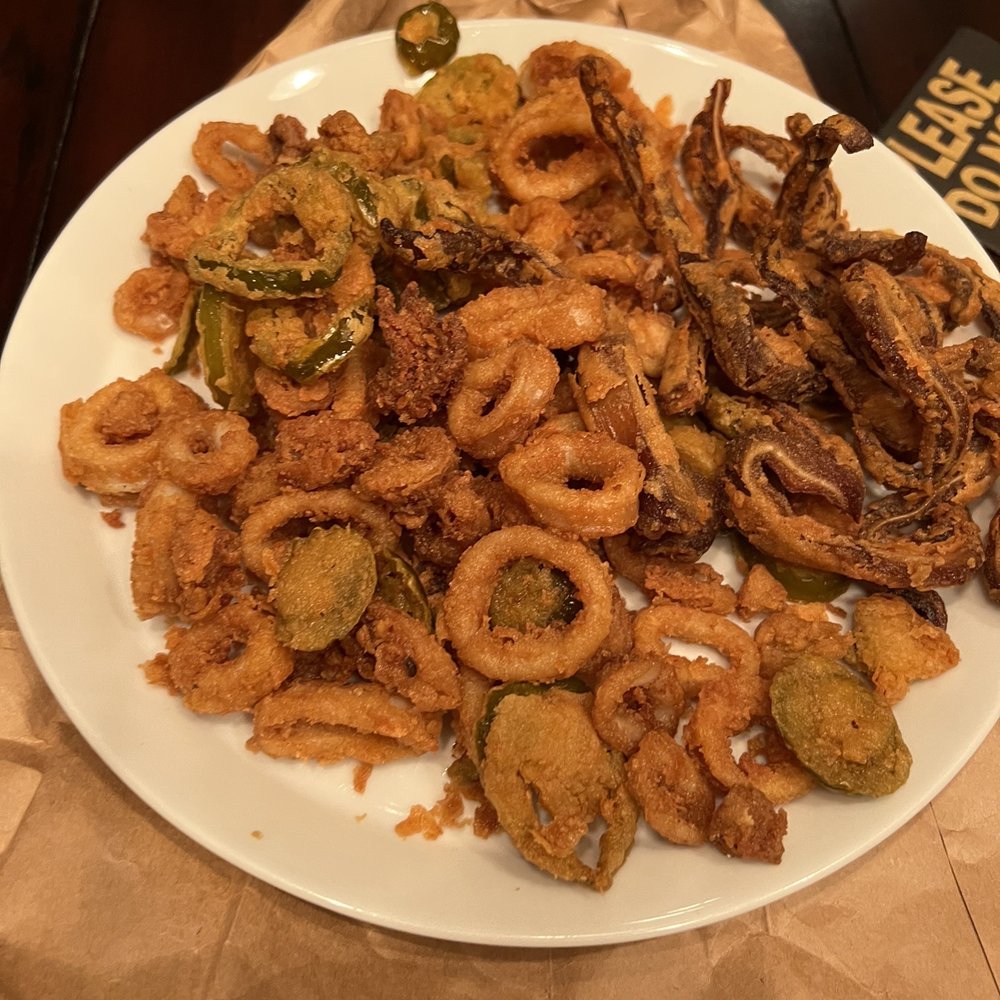 90 Restaurant - New American Near Me - Winthrop, Massachusetts