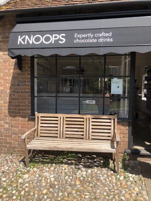 Knoops by null