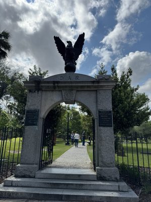 Savannah Dan Tours & Entertainment by null