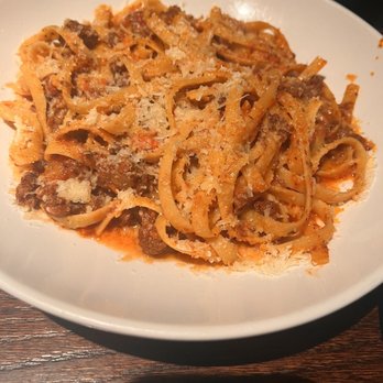 Local Flavor Cafe - Fettuccine bolognaise - New American Near Me - Eureka Springs, Arkansas Local Flavor Cafe - Fettuccine bolognaise - New American Near Me - Eureka Springs, Arkansas