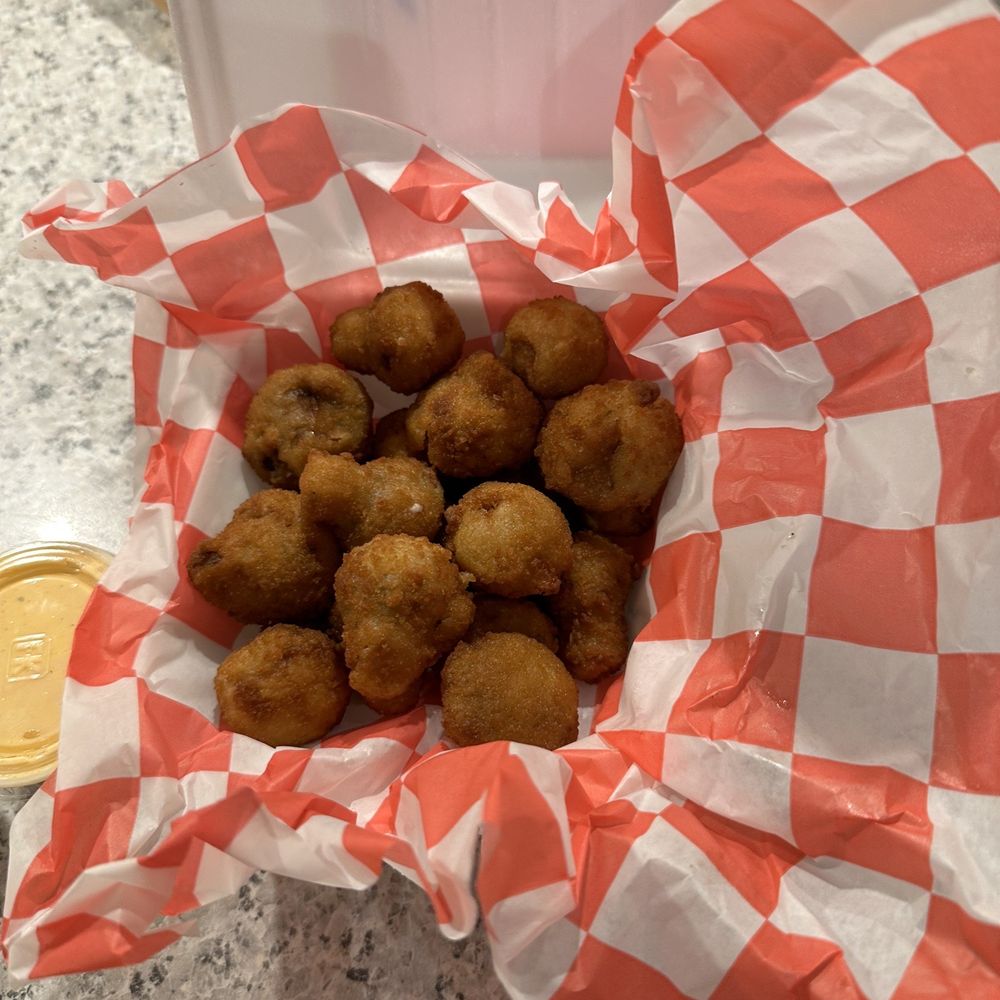Pepperoni's - Black Mountain - Fried mushrooms that we not great - Pizza Near Me - Black Mountain, North Carolina Pepperoni's - Black Mountain - Fried mushrooms that we not great - Pizza Near Me - Black Mountain, North Carolina