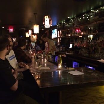Finks - Saturday Night - Bars Near Me - Milwaukee, Wisconsin