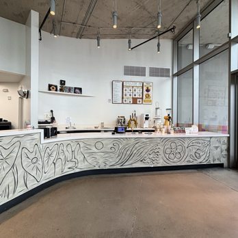 Holey Grail Donuts - Inside - Donuts Near Me - Honolulu, Hawaii