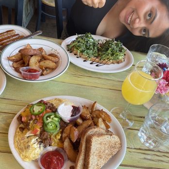 7th & Carson - Breakfast Potatoes Avocado Toast Brunch Side of Sausage Fresh Fruit Platter - New American Near Me - Las Vegas, Nevada 7th & Carson - Breakfast Potatoes Avocado Toast Brunch Side of Sausage Fresh Fruit Platter - New American Near Me - Las Vegas, Nevada