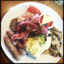 Tongue and Groove Cafe - Big Grill - with everything!