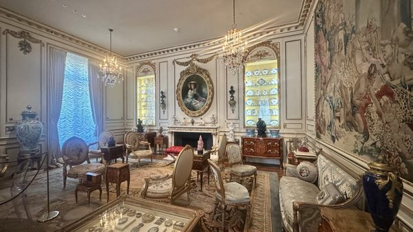 Hillwood Estate, Museum & Gardens by null