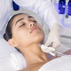 Skin Glow Collective - A Facial Studio - DiamondGlow Facial @ Skin Glow Collective | A Facial Studio in Mount Pleasant