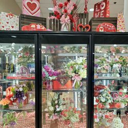 Harris Teeter - In the words of Rachel Dratch on 30 Rock, "Haaappy Valentiiiine's!"