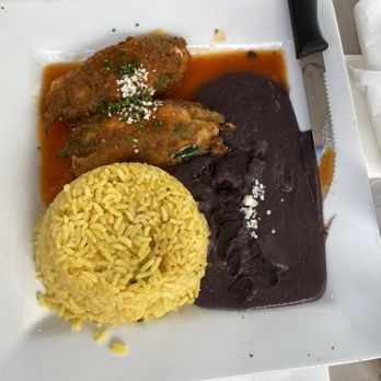 El Rinconcito Chapin - Ejotes - Latin American Near Me - Cleveland, Ohio