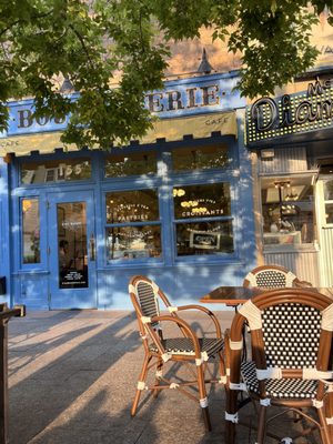 Eva's Bakery by null