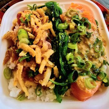 Five Star Poke - Spicy mayo ahi and ginger scallion salmon combo plate - Poke Near Me - Honolulu, Hawaii