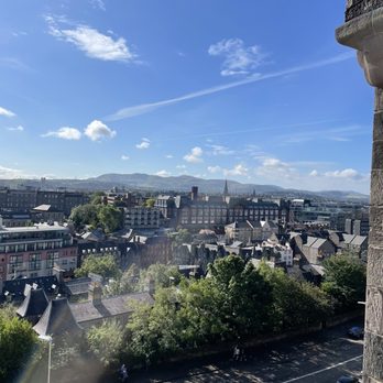 Edinburgh Castle - Landmarks & Historical Buildings Near Me - Edinburgh, EDH Edinburgh Castle - Landmarks & Historical Buildings Near Me - Edinburgh, EDH