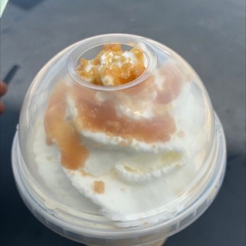 Starbucks - Caramel Caramel Ribbon Crunch Crme Frappuccino Blended Crme - Coffee & Tea Near Me - DeKalb, Illinois Starbucks - Caramel Caramel Ribbon Crunch Crme Frappuccino Blended Crme - Coffee & Tea Near Me - DeKalb, Illinois