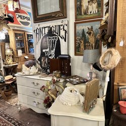 Creekside Antiques
