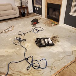 Gosselin Home Services - Floor and fireplace surround demo