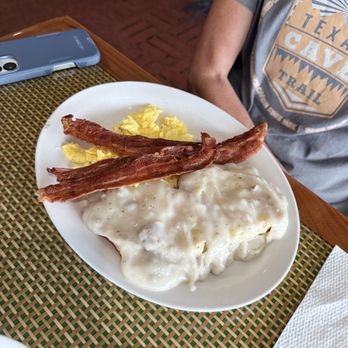 Bub's Cafe - Biscuit and Gravy, eggs and Bacon - Burgers Near Me - Elizabethtown, Kentucky Bub's Cafe - Biscuit and Gravy, eggs and Bacon - Burgers Near Me - Elizabethtown, Kentucky