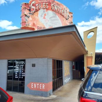Stiles Switch BBQ & Brew - Barbeque Near Me - Austin, Texas