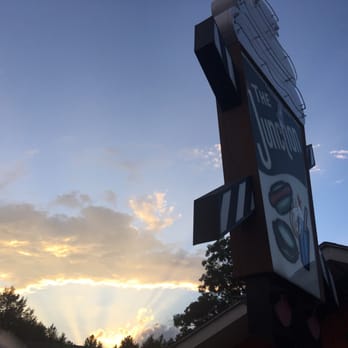 The 940 Junction - sky's the limit at The Junction - Ice Cream & Frozen Yogurt Near Me - Pocono Pines, Pennsylvania