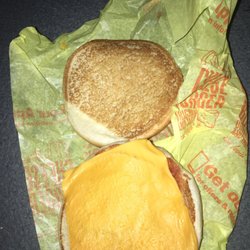 They forgot my damn meat on my cheeseburger!