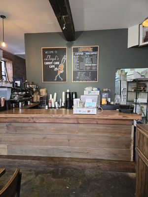 Lloyd's Carrot Cake Café by null