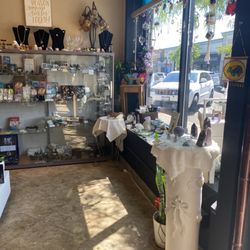 Creations Crystals - Tarot, Oracle Cards, kindness and compassion in one location