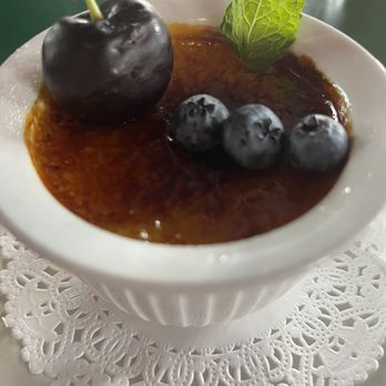Place Pigalle - Creme Brûlée - French Near Me - Seattle, Washington Place Pigalle - Creme Brûlée - French Near Me - Seattle, Washington