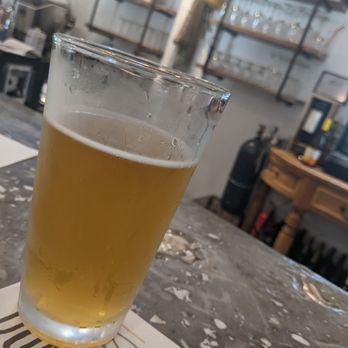Dunes Brewing - Mrs. Bumstead Blonde Ale - Breweries Near Me - Port Orange, Florida Dunes Brewing - Mrs. Bumstead Blonde Ale - Breweries Near Me - Port Orange, Florida