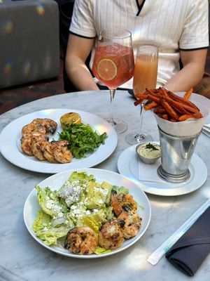 3 Arts Club Cafe at RH Chicago by null