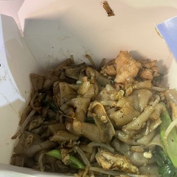 DS Night Market - Chicken Pad See Ew - Public Markets Near Me - Los Angeles, California DS Night Market - Chicken Pad See Ew - Public Markets Near Me - Los Angeles, California