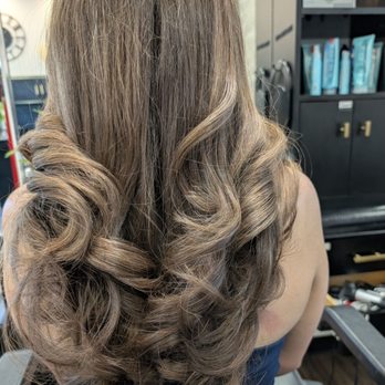 HS Salon - Butterfly cut and blowdry with Naz - Hair Salons Near Me - San Diego, California HS Salon - Butterfly cut and blowdry with Naz - Hair Salons Near Me - San Diego, California
