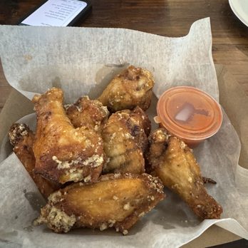 Cape Flats  - Garlic Lemon Peppercorn Wings - Pizza Near Me - Yarmouth Port, Massachusetts
