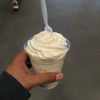 Costco Wholesale - Vanilla yogurt for under $1.50 - Grocery Near Me - Gilbert, Arizona