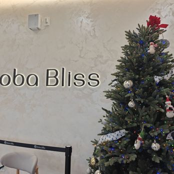 Boba Bliss - Xmas decor - Bubble Tea Near Me - San Jose, California Boba Bliss - Xmas decor - Bubble Tea Near Me - San Jose, California