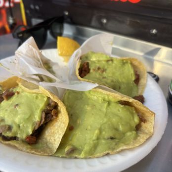 Tacos Los Gordos Estilo Tijuana - Tacos Near Me - Irwindale, California Tacos Los Gordos Estilo Tijuana - Tacos Near Me - Irwindale, California