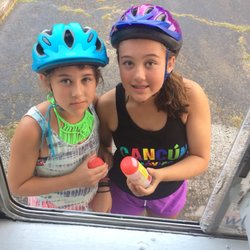 Bridgeville Ice Cream - Kids on bycicles follow the ice cream truck to get ice cream!