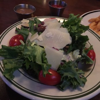 Blackfinn Ameripub - DC - Side Salad came 20 mins later, never did get the correct burger - Sports Bars Near Me - Washington, DC, District of Columbia