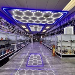 Carl’s Smoke & Vape - A Luxury Smoke Shop With Everything You'll Need