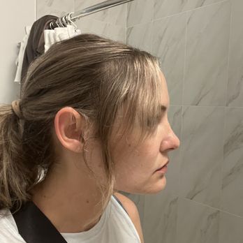 Glam By Jessy - Thick chunky breakage on one side - Waxing Near Me - Chicago, Illinois