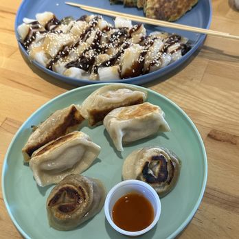 Steamies Dumplings - Scallion pancakes, HK noodle rolls, mix and match dumplings - Do-It-Yourself Food Near Me - Austin, Texas