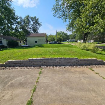 Limitless Landscaping - New retaining wall - Masonry/Concrete Near Me - Colon, Michigan Limitless Landscaping - New retaining wall - Masonry/Concrete Near Me - Colon, Michigan
